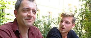 Rainald Grebe und Lucas Vogelsang haben Parteiprogramme gewälzt.
