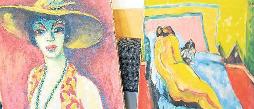 Schön, aber nicht von prominenter Künstlerhand: „Frauenportrait mit Hut“, angeblich von Kees van Dongen, und „Frauenakt, Liegender (weiblicher) Akt mit Katze“, angeblich von Max Pechstein. Zwei von 47 Bildern, die in den Kunstmarkt geschleust wurden.