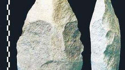 Handlich. Faustkeile von Homo erectus, entdeckt in Kenia. Foto: P.-J. Texier/MPK/WTAP