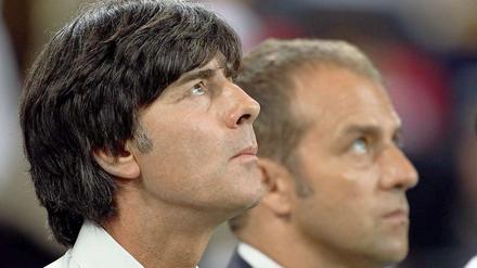 Seit fünf Jahren schon trainiert er die deutsche Nationalelf: Joachim Löw. Es ist eine Erfolgsgeschichte. Was macht er anders als alle anderen? 