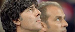 Seit fünf Jahren schon trainiert er die deutsche Nationalelf: Joachim Löw. Es ist eine Erfolgsgeschichte. Was macht er anders als alle anderen? 