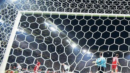 Das emotionalste Tor eine emotionalen WM: Oliver Neuville schießt 2006 das späte 1:0 gegen Polen.