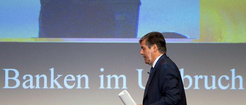 Die europäischen Banken haben nicht nur mit einem Umbruch zu kämpfen, sondern - nach Ansicht von Deutsche-Bank-Chef Ackermann - auch mit der neuen IWF-Chefin Lagarde.
