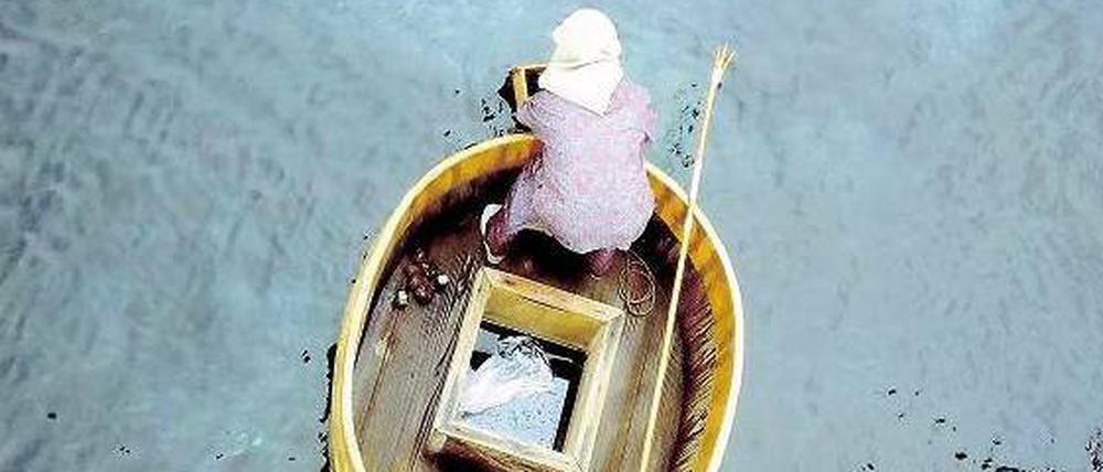 Seeschneckenfischerin vor der Insel Sado, aus Ulrike Ottingers Film „Unter Schnee“. 
