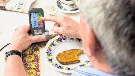 Virtueller Arzt. Gefährdete Herzpatienten senden Vitaldaten künftig über Mobilfunk an den Arzt.