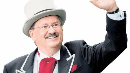Attacke. Christian Ude will bayerischer Ministerpräsident werden. Das Foto zeigt ihn beim Oktoberfest 2010. In diesem Jahr trifft er dort Horst Seehofer erstmals als seinen Konkurrenten. Foto: dapd