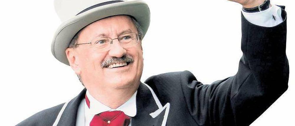 Attacke. Christian Ude will bayerischer Ministerpräsident werden. Das Foto zeigt ihn beim Oktoberfest 2010. In diesem Jahr trifft er dort Horst Seehofer erstmals als seinen Konkurrenten. Foto: dapd