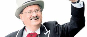 Attacke. Christian Ude will bayerischer Ministerpräsident werden. Das Foto zeigt ihn beim Oktoberfest 2010. In diesem Jahr trifft er dort Horst Seehofer erstmals als seinen Konkurrenten. Foto: dapd
