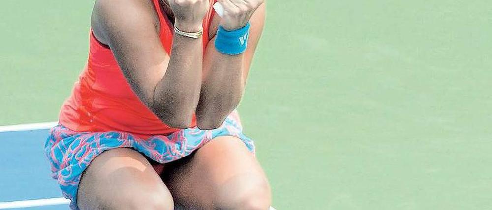 Glücksgefühle. Angelique Kerber bejubelt das 6:4, 6:3 über Monica Niculescu. Foto: dpa