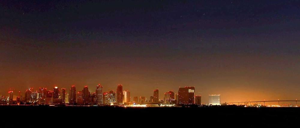 Nicht so hell wie sonst: Auch in San Diego fiel der Strom aus.