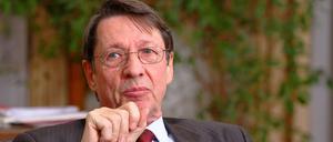 Innensenator Körting warnt vor Terrorgefahr.