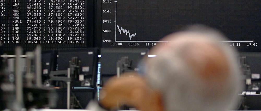 Kein guter Start in den Tag. An der Frankfurter Börse kennt der Leitindex zunächst nur eine Richtung: abwärts.