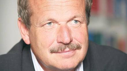 Der Sparkurs führt Griechenland immer tiefer in die Krise, meint Frank Bsirske und plädiert für einen Marshallplan. 