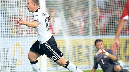 Ausdauer. Seit dieser Saison werden die Laufwege von Bundesligaspielern wie Lukas Podolski veröffentlicht. Foto: AFP