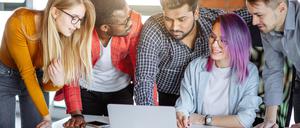 Kulturell bunt. Andere Wurzeln führen zu anderen Erfahrungen, die wiederum zu anderen Sichtweisen, Ideen und Lösungsansätzen führen.    