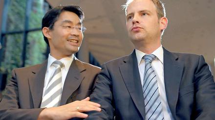 FDP-Chef Philip Rösler und der Berliner Spitzenkandidat Christoph Meyer wollen mit Euro-Populismus punkten.