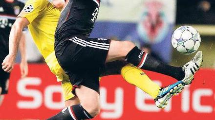 Spritzig. Bayerns Mittelfeldspieler Toni Kroos (vorn) erzielte gegen Villarreal ein Tor und bekam später von seinem Trainer Jupp Heynckes viel Lob. Foto: Reuters