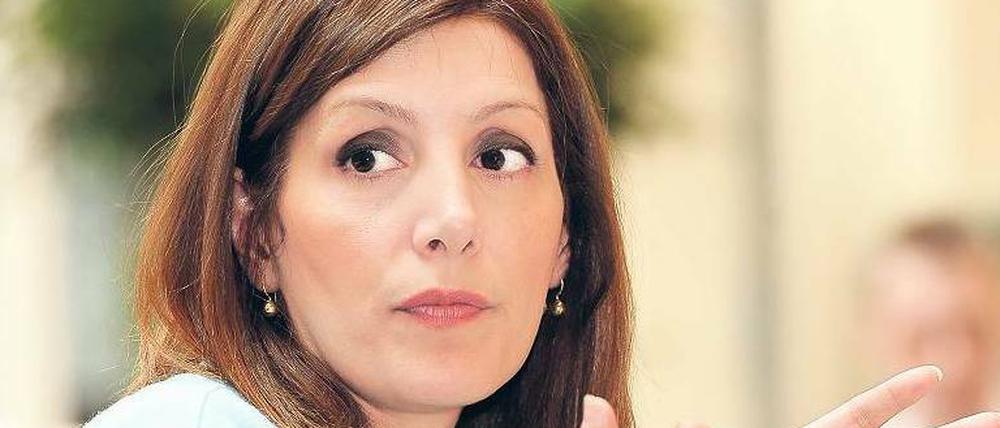 Die 41-jährige SPD-Politikerin Bilkay Öney war zunächst bei Bündnis90/Die Grünen aktiv und von 2006 bis 2009 deren integrationspolitische Sprecherin im Abgeordnetenhaus von Berlin. Seit Mai ist sie Integrationsministerin in Baden-Württemberg. 