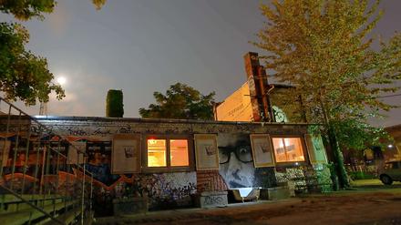 Badehaus Szimpla. Neuer Club auf dem RAW-Gelände in Friedrichshain.