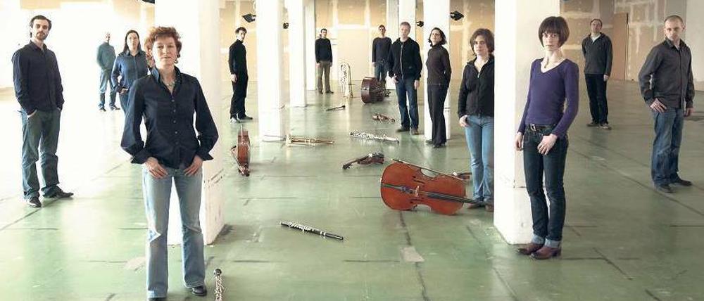 Mission Raumklang. Das Kammerensemble Neue Musik tritt fast jede Woche auf und sucht sein Publikum jenseits von Konzertsälen. Foto: David Baltzer