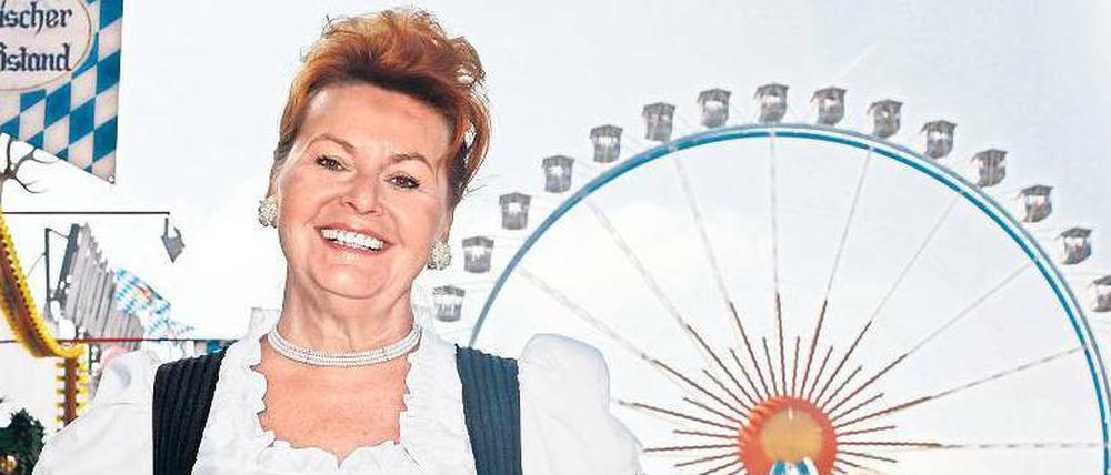 Gegen Mindestverzehr. Gabriele Weishäupl, Wiesn-Chefin, vergleicht ihn mit den „Stopfen von Gänsen“.