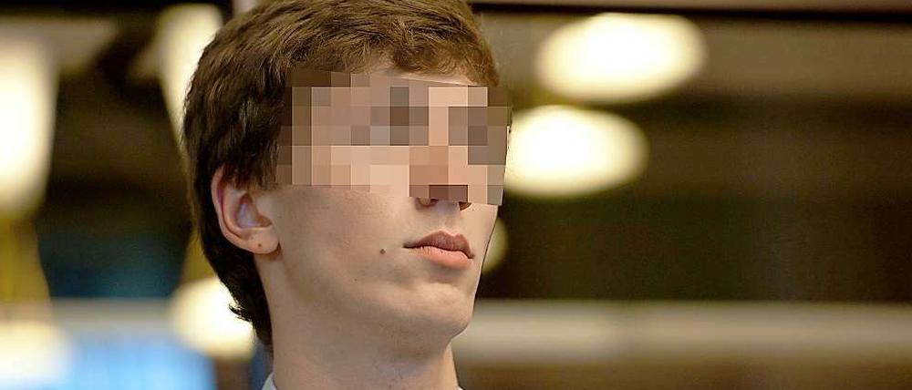 Torben P. hatte einen Mann nach einem Streit mit einer Flasche niedergeschlagen und viermal gegen den Kopf getreten.