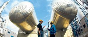 Und dann ab nach unten. CO2-Speichertanks in der drei Jahre alten Vattenfall-Testanlage beim Kraftwerk Schwarze Pumpe. Foto: p-a/dpa