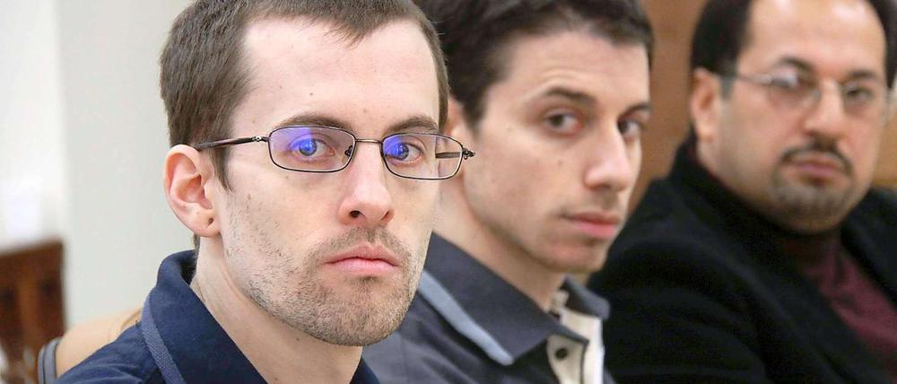 Shane Bauer (li.) und Josh Fatta während ihres Gerichtsprozesses in Teheran.