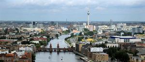 Blick über den Osten Berlins. Ist die Mediaspree der Riegel zwischen dem neuen und dem alten Osten?