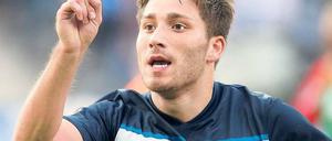 Ich war’s, Herr Babbel. Tunay Torun macht nicht nur mit seinen Treffern für Hertha auf sich aufmerksam. Foto: dpa