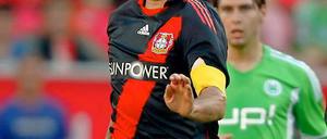 Michael Ballack bestritt gegen den VfL Wolfsburg sein 100. Bundesligaspiel für Bayer Leverkusen.