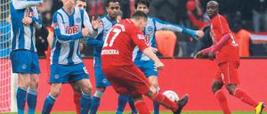 Geschichte wird gemacht. Kapitän Torsten Mattuschka will mit seinen Freistößen wie schon im Februar gegen Hertha BSC auch in Frankfurt für Union treffen. Foto: Reuters