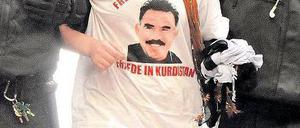 Auch in Deutschland spielte in dieser Woche der Kurdenkonflikt eine Rolle: In Köln besetzten PKK-Sympathisanten am Mittwoch Räume von RTL. Sie wollten, dass der Sender einen Beitrag über den inhaftierten PKK-Chef Abdullah Öcalan ausstrahlt. Foto: Marius Becker/dpa