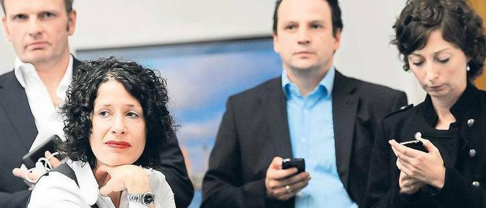 Ausgebremst. Grünen Fraktionschef Volker Ratzmann, Parteichefin Bettina Jarasch, Fraktionssprecher Matthias Schröter und Fraktionschefin Ramona Pop am Mittwoch.