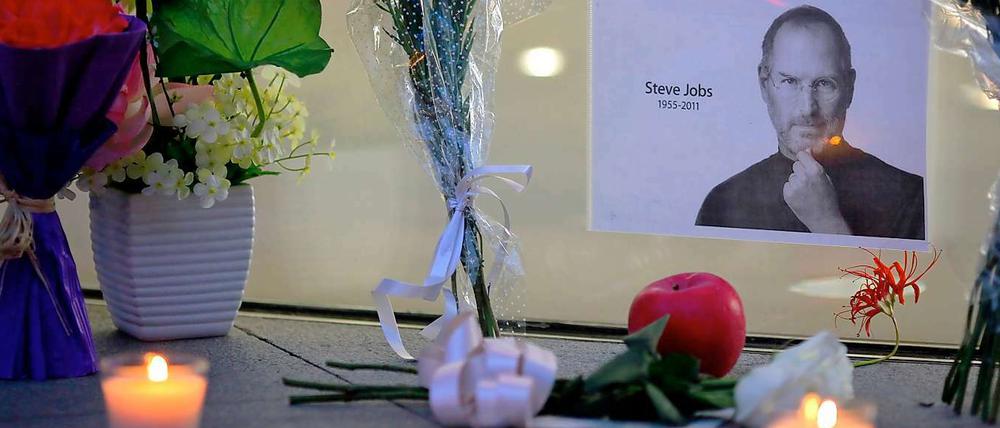 Steve Jobs verstarb am 5. Oktober 2011. In aller Welt trauern Apple-Fans um den Mitbegründer des Computerherstellers Apple. 