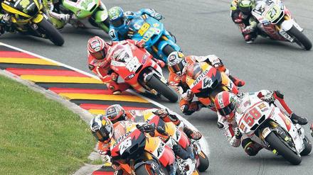 Kriegt er die Kurve? Der Sachsenring zog seine Absage zurück.Foto: dapd