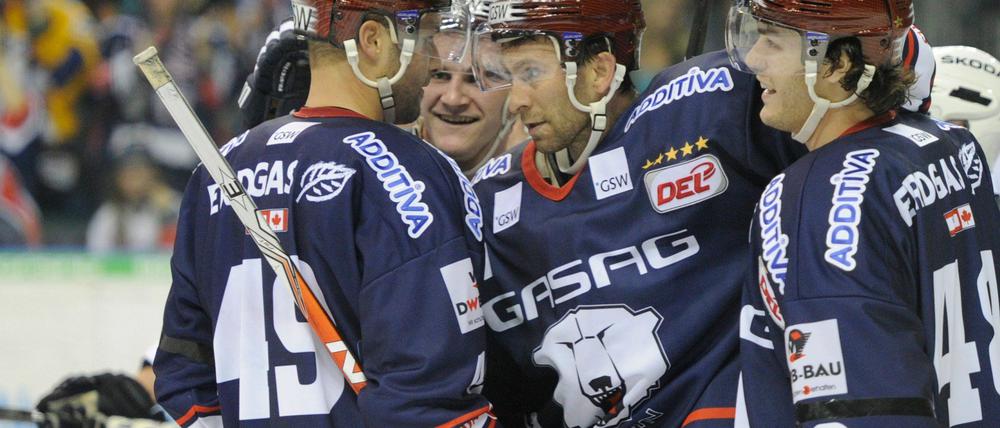 Gegen Köln zweimal erfolgreich: Richie Regehr (links).