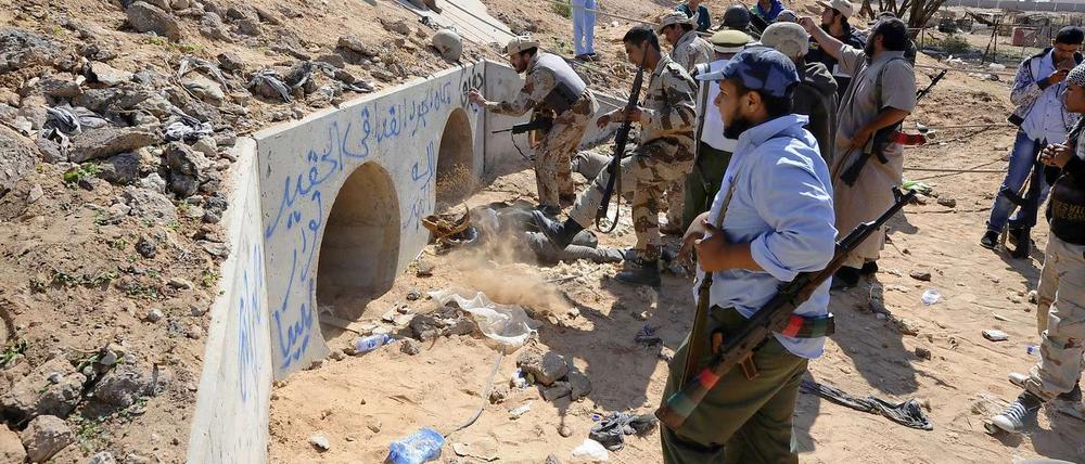 In diesem Tunnel soll sich Gaddafi zuletzt versteckt haben. 