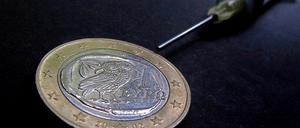 Die EU-Minister müssen zur Rettung der Krisenländer und der Währung mehr Geld auftreiben. Das soll mit Hilfe eines Hebels gelingen. Diese Lösung ist aber umstritten.