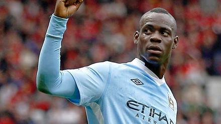 Mario Balotelli sorgte im Olf Trafford erneut für ein Feuerwerk.