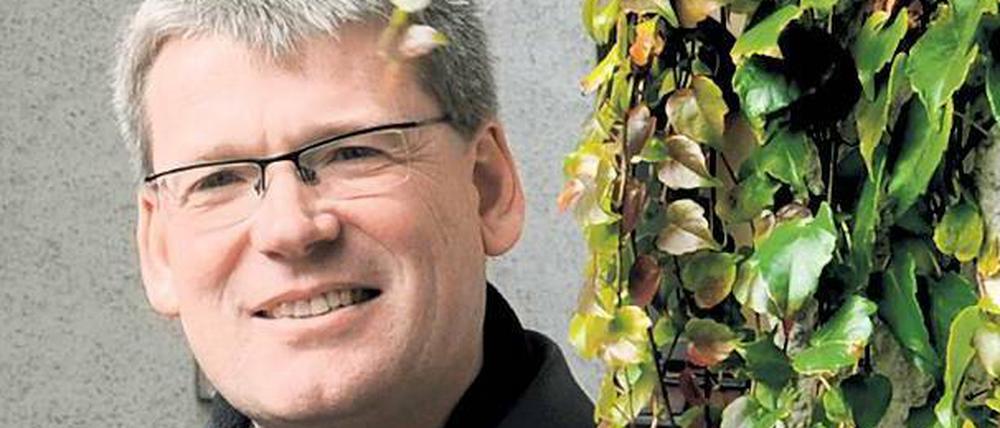 Abgestraft. Helmut Kleebank, SPD-Bürgermeisterkandidat für Spandau, bekam in der BVV zweimal keine Mehrheit. Er wollte sich mit den Stimmen von GAL, Piraten und Linken wählen lassen.