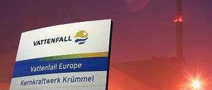 Schrottmeiler. In das AKW Krümmel investierte Vattenfall noch 700 Millionen Euro. Doch nach einem Brand musste das Kraftwerk endgültig vom Netz. Foto: dpa