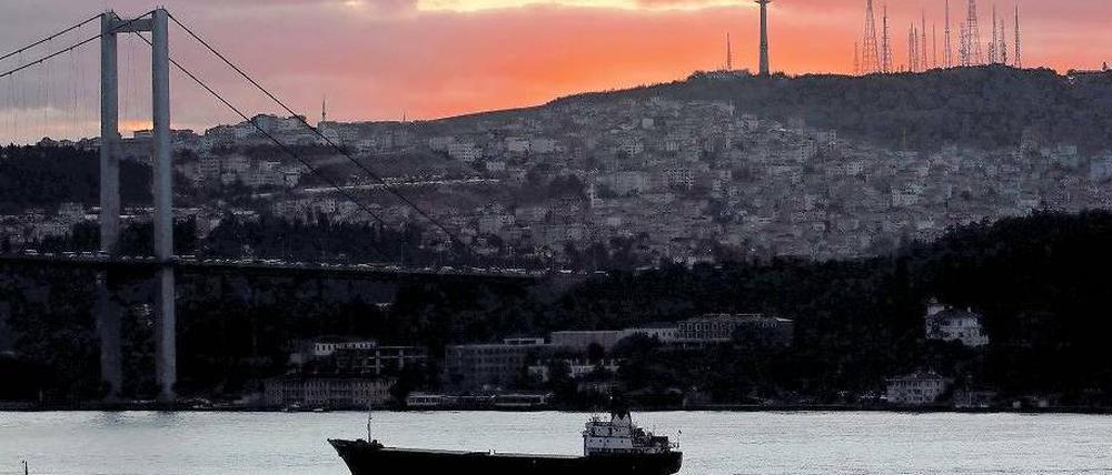 Istanbul, „da, wo es abgeht“. Für viele Arbeitssuchende und Vergnügungssüchtige ist die Metropole am Bosporus ein Sehnsuchtsort.