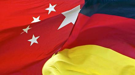 In Europa läuft es nicht rund, China springt ein - ob bei Saab oder beim EFSF.