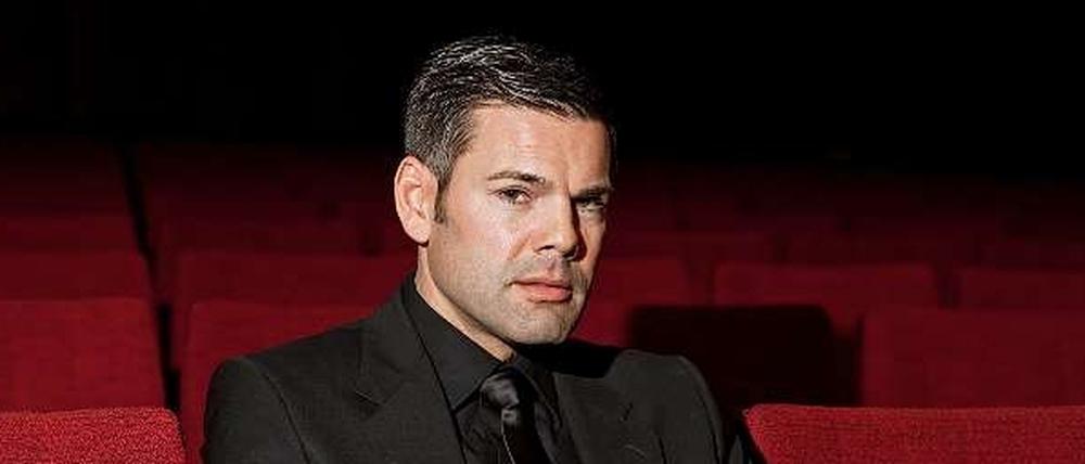 Moderator Ken Jebsen