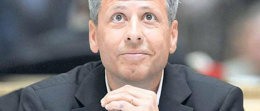 Die Polyvalenz dient jetzt dem Gegner: Ex-Hertha-Trainer Lucien Favre coacht heute Borussia Mönchengladbach.