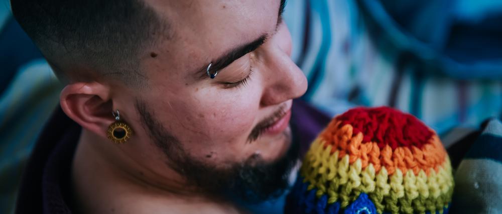 Yuval Topper-Erez nach der Geburt seines jüngsten Kindes.