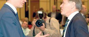 Wachablösung. Georg von Waldenfels (rechts) tritt als DTB-Chef ab, Karl Georg Altenburg übernimmt den Posten. Foto: dpa