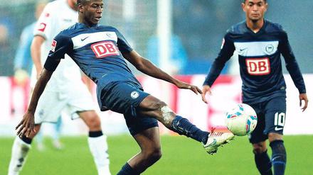 Mit letzter Kraft. Adrian Ramos (links) wurde zuletzt mit zunehmender Spieldauer immer schwächer.