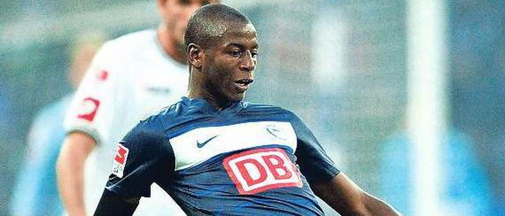 Mit letzter Kraft. Adrian Ramos (links) wurde zuletzt mit zunehmender Spieldauer immer schwächer.